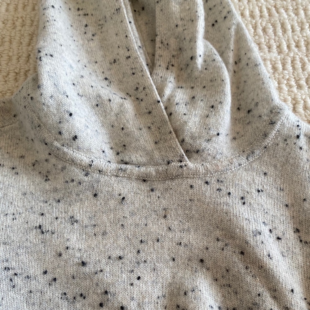 EVERLANE KIDS cashmere hoodie sz 4T